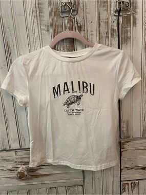 Malibu White Graphic Tee - Turtle Catch Wave